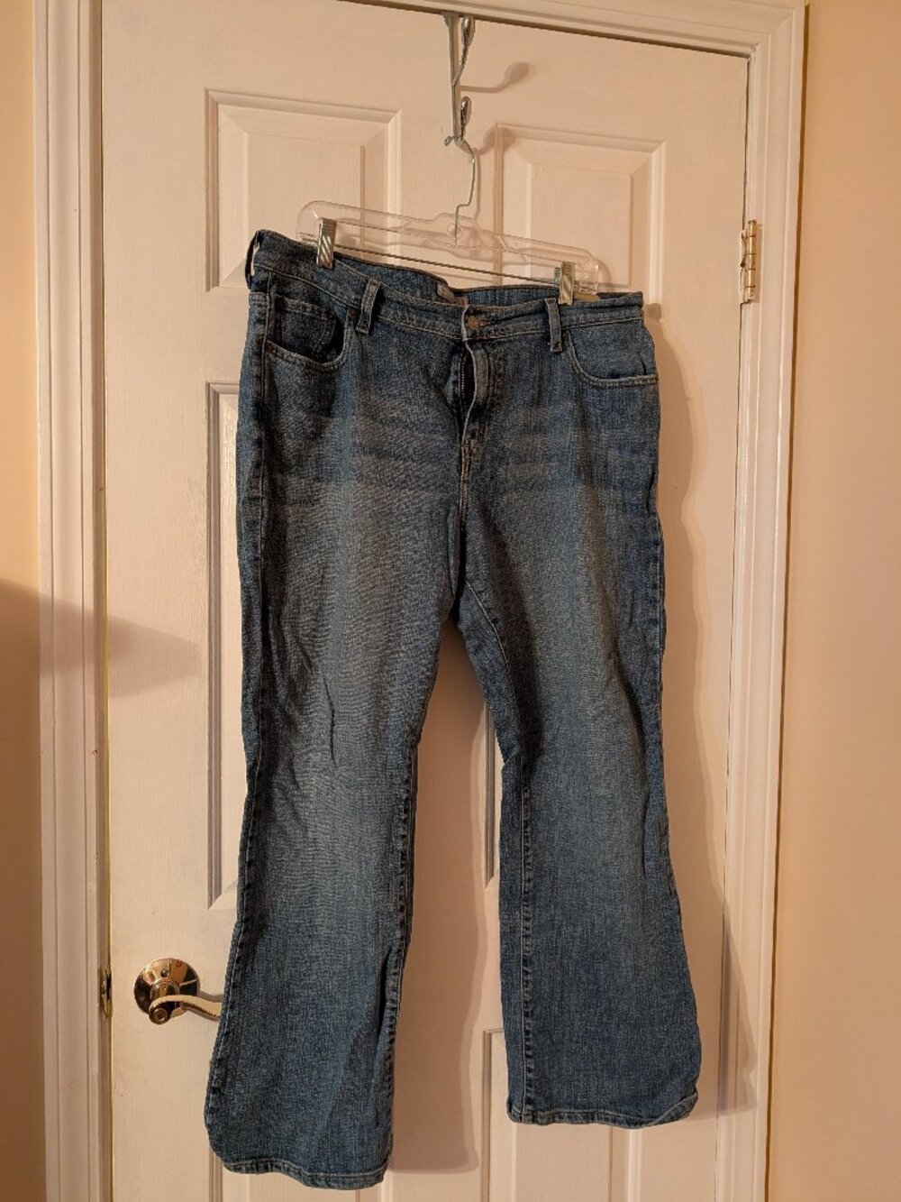 Levi's Boot Cut Jeans ~ 16 Short
